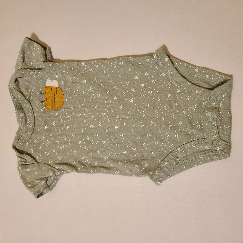 4PC CARTER'S ONESIE BUNDLE - 3M - Picture 6 of 11